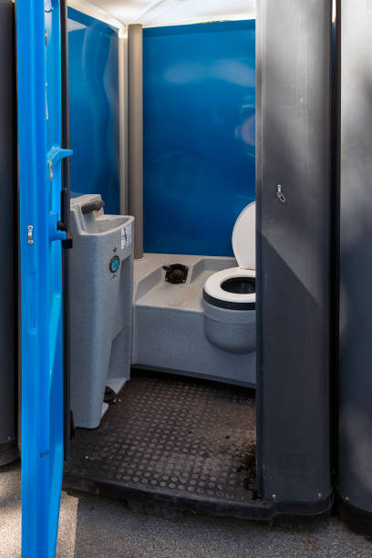 Portable Toilet Options We Offer in Walled Lake, MI